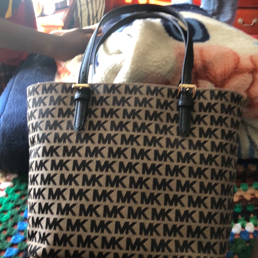 Fannypack - Picture 3 of 6